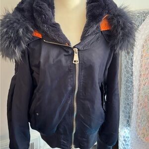 Peri Luxe Rabbit & Fox Puffer jacket in  Navy, Sz L